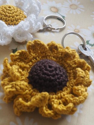 Sunflower Keychain Crochet Pattern