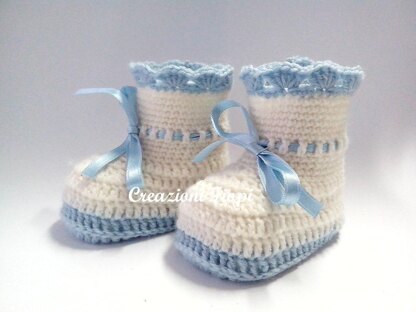 Ribbon blue baby booties