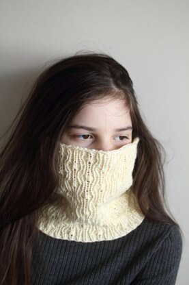 Orchid Cowl