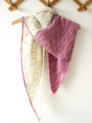 Rhubarb Crumble Shawl