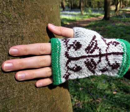 Acorn Tree Handwarmers