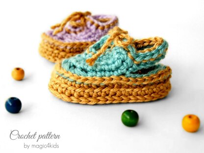 Crochet on sale baby crocs