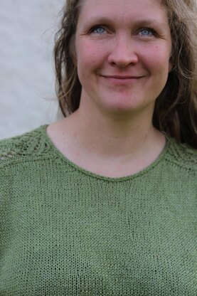 Bouquets On My Shoulders top