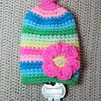 Flower key cozy - free amigurumi crochet pattern