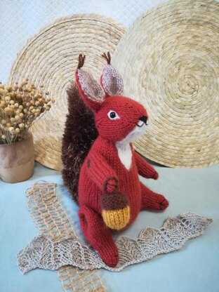 Knitted ginger brown squirrel