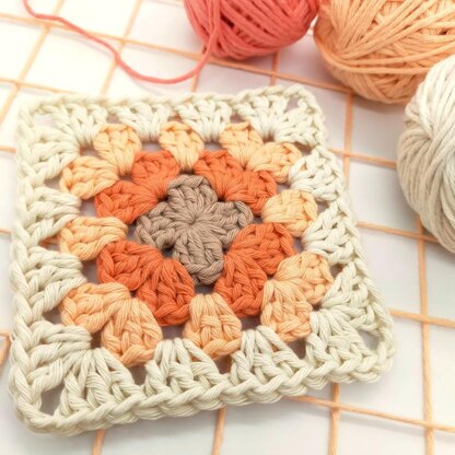 Classic Granny Square with Color Changes