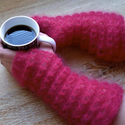 Glamourpuss Fingerless Gloves - knitting pattern