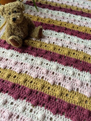 Dotty about Bobbles! Aran Blanket