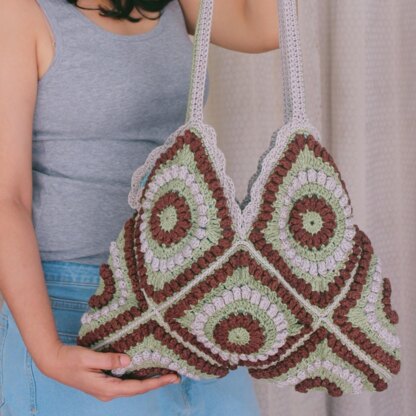 The Meadows Granny Square Bag