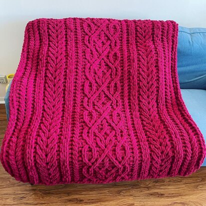 Entwined Staghorn Cable Blanket