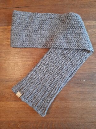 The Rugged Ridge Scarf