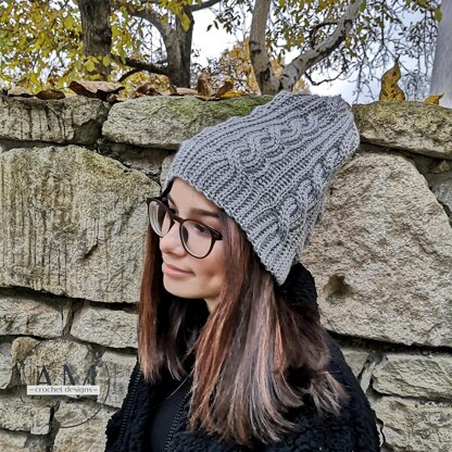 3D cables knit-look beanie
