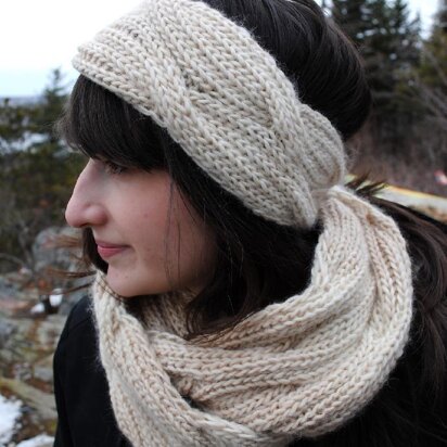 Reversible Cable Infinity Scarf