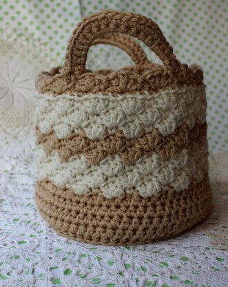 Shell Basket with Handles