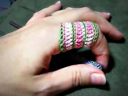 The Original Crocheter's Finger Saver Wrap