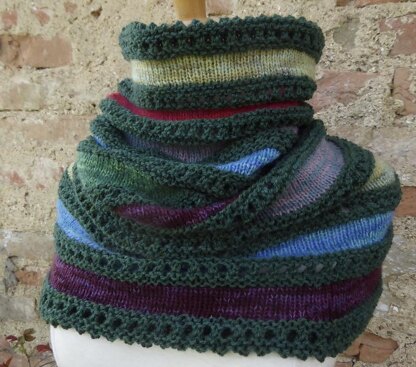 Dorotea Cowl