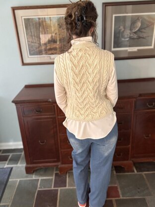 Tracks in the Snow Slipover