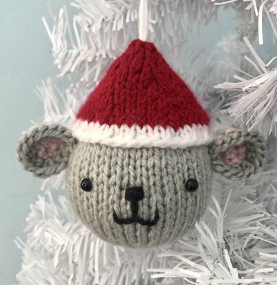 Knit Christmas Ball Ornaments