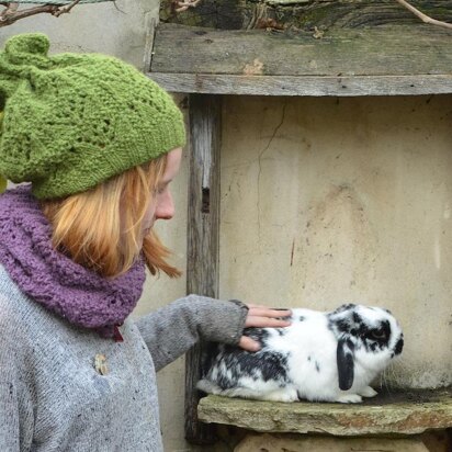 The Snat - A hat and snood pattern in one - knitting pattern