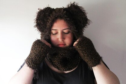 Knitted Teddy Bear Set
