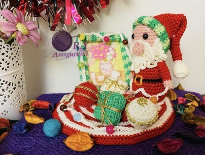 Amigurumi Christmas photo frame