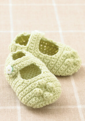 Shoes in Sirdar Snuggly 4 Ply 50g - 4509 - Downloadable PDF