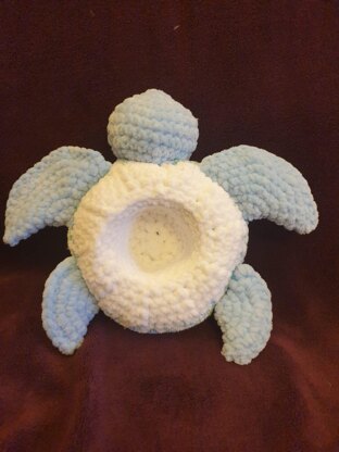 Crochet mummy and baby turtle