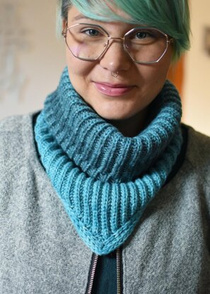 Fading Light Cowl