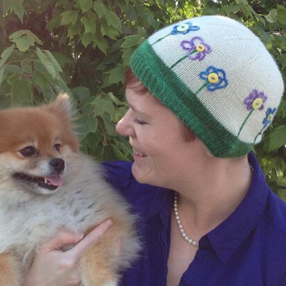 Coming Up Daisies: a Knitted and Embroidered Hat