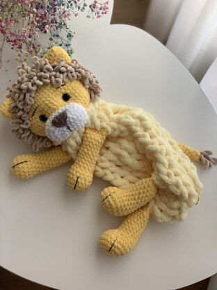 Big lion toy