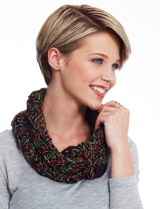 Ridge Stitch Cowl in Bernat Spectrum - Downloadable PDF