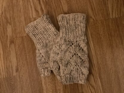 Fingerless mitts