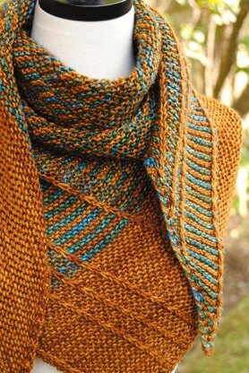 Lochlyn Shawl