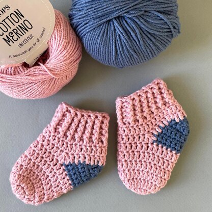 Easy baby socks for newborn