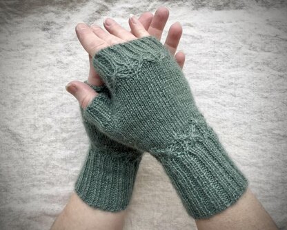 Willow Garden Fingerless Mitts