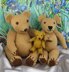 Classic Vintage Style Teddy Bear Family