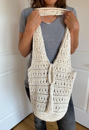 Crochet Bag Pattern: Makes-Me-Treble Tote Bag