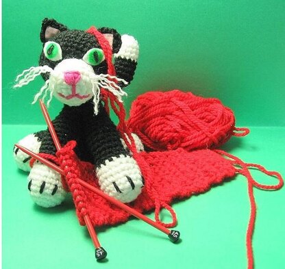 Sneakers the Cat | Crochet Pattern by Ashton11