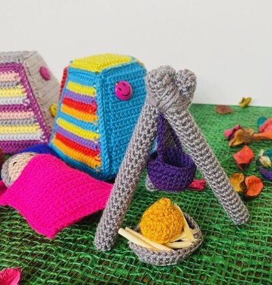 Amigurumi jungle of dreams - dreamed camping