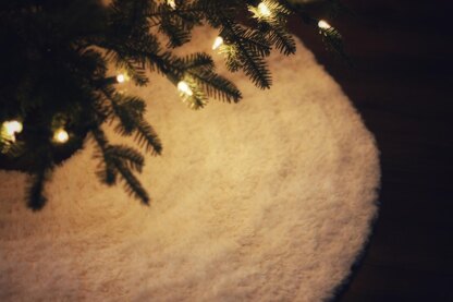 Let It Snow Tree Skirt