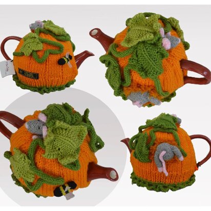 Pumpkin Field Mouse Tea Cosy