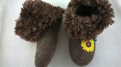 Ladies Bootie Felted Slipper