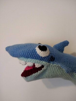 Baby Shark, amigurumi hand puppet