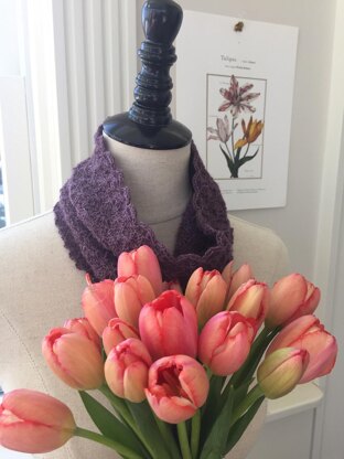 Tulipa Crochet Cowl