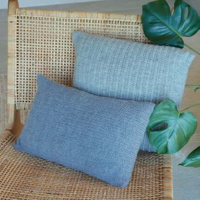 Cushions in Hayfield Bonus DK - 10254 - Leaflet