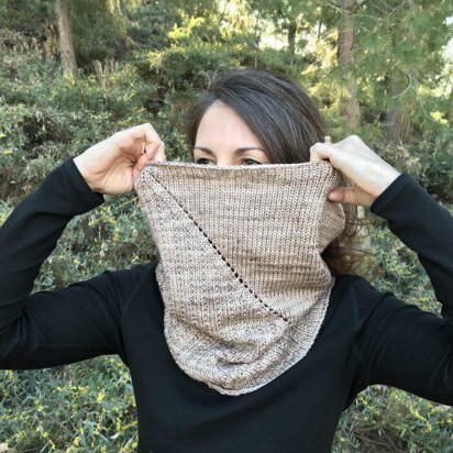 Chai Latte Cowl