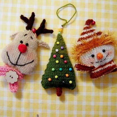 Christmas Decor Toys, Reindeer, Snowman, Christmas Tree knitting pattern