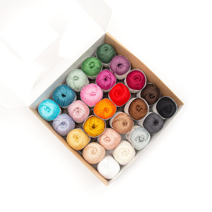 Schachenmayr Catania Christmas Amigurumi Box