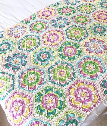 The Garden Party Blanket