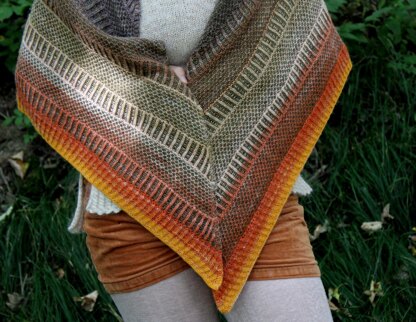 Alternating Rhythm Shawl